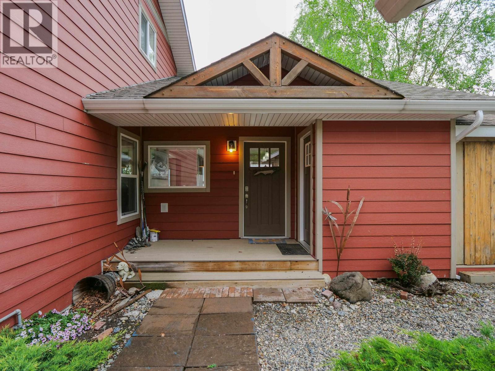 1872 Crystal Street Property Photo 3