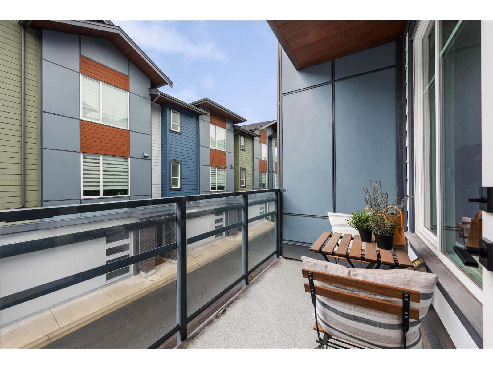 55 20763 76 Avenue Property Photo 34