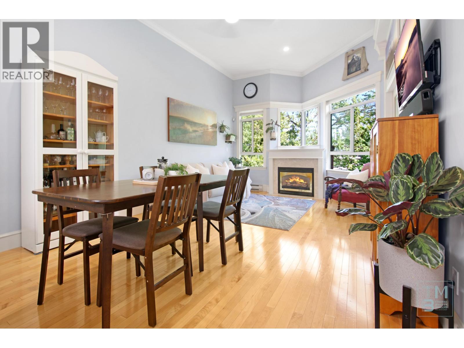 411 128 W 8th Street Property Photo 5
