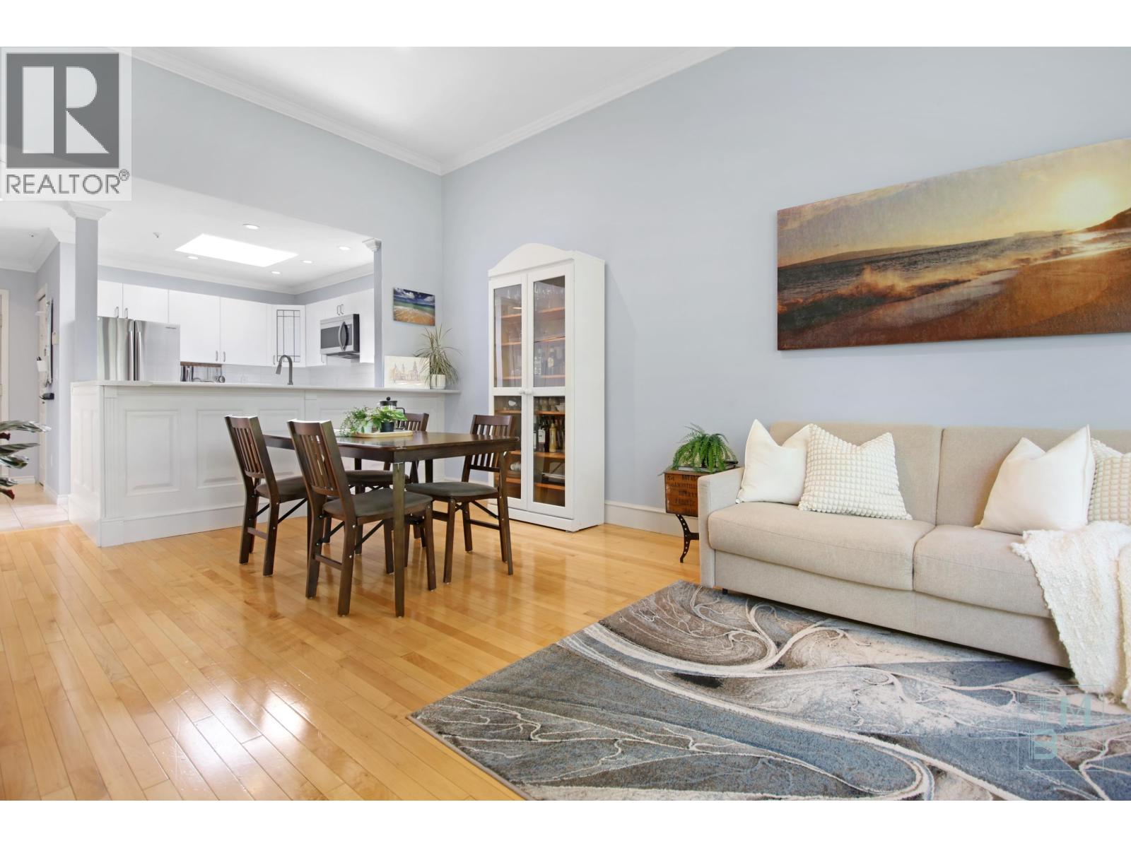 411 128 W 8th Street Property Photo 19