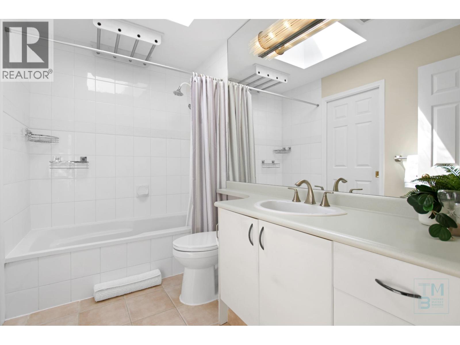 411 128 W 8th Street Property Photo 25