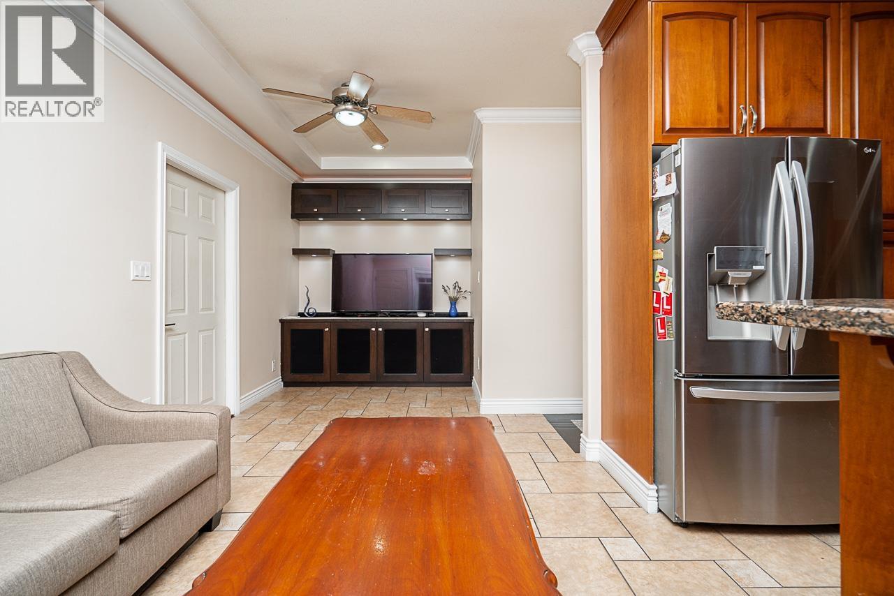 528 Sixteen Street Property Photo 12
