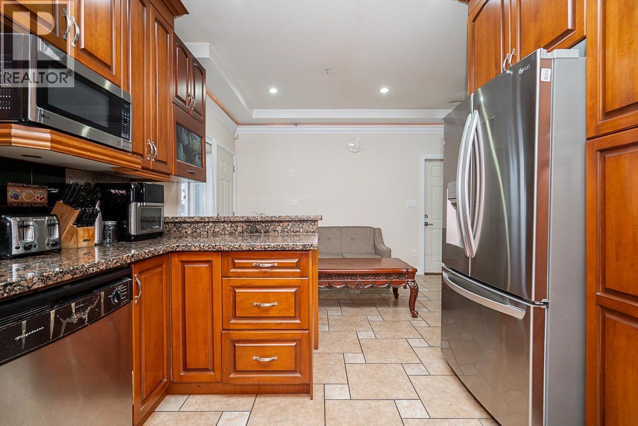 528 Sixteen Street Property Photo 15