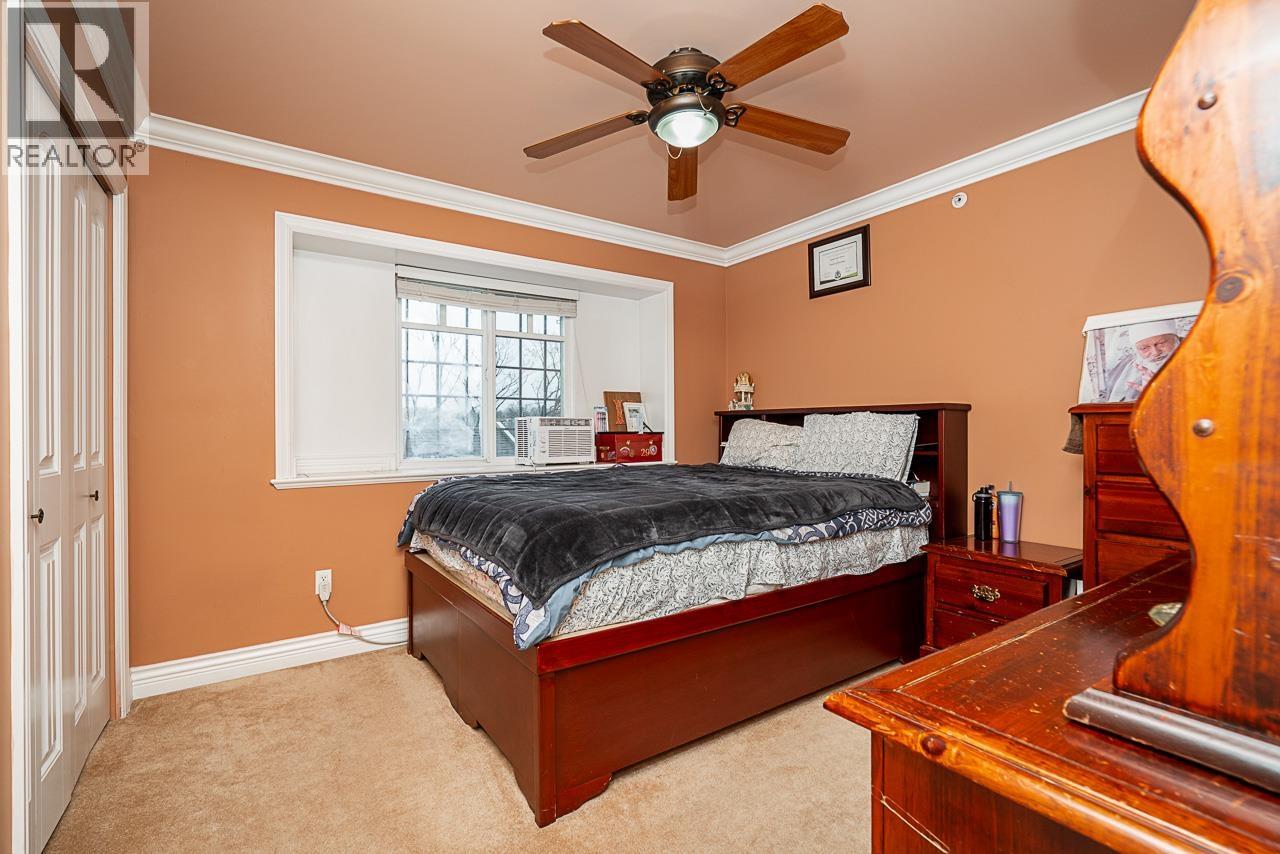 528 Sixteen Street Property Photo 24