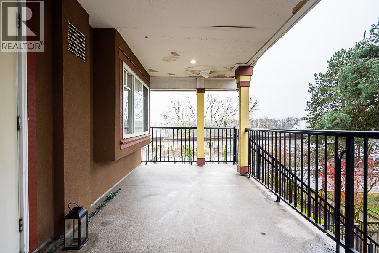 528 Sixteen Street Property Photo 34