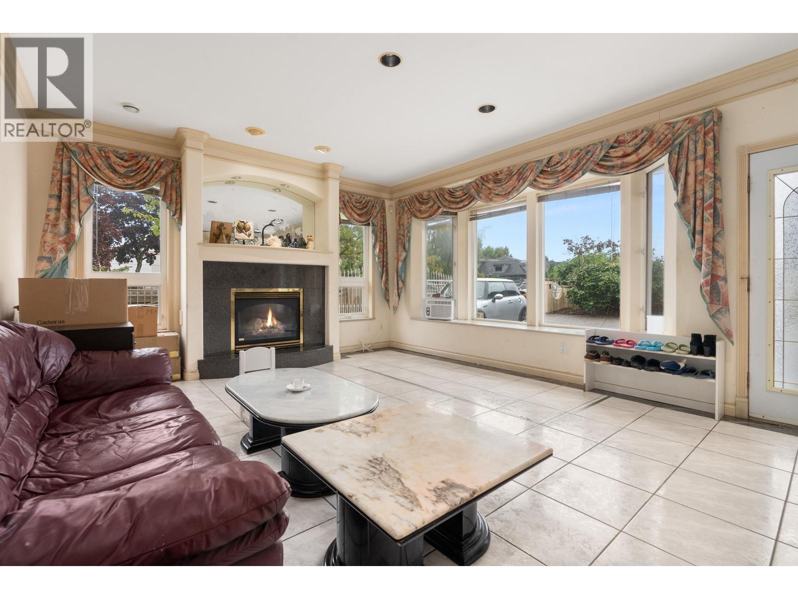 5080 Linfield Gate Property Photo 8