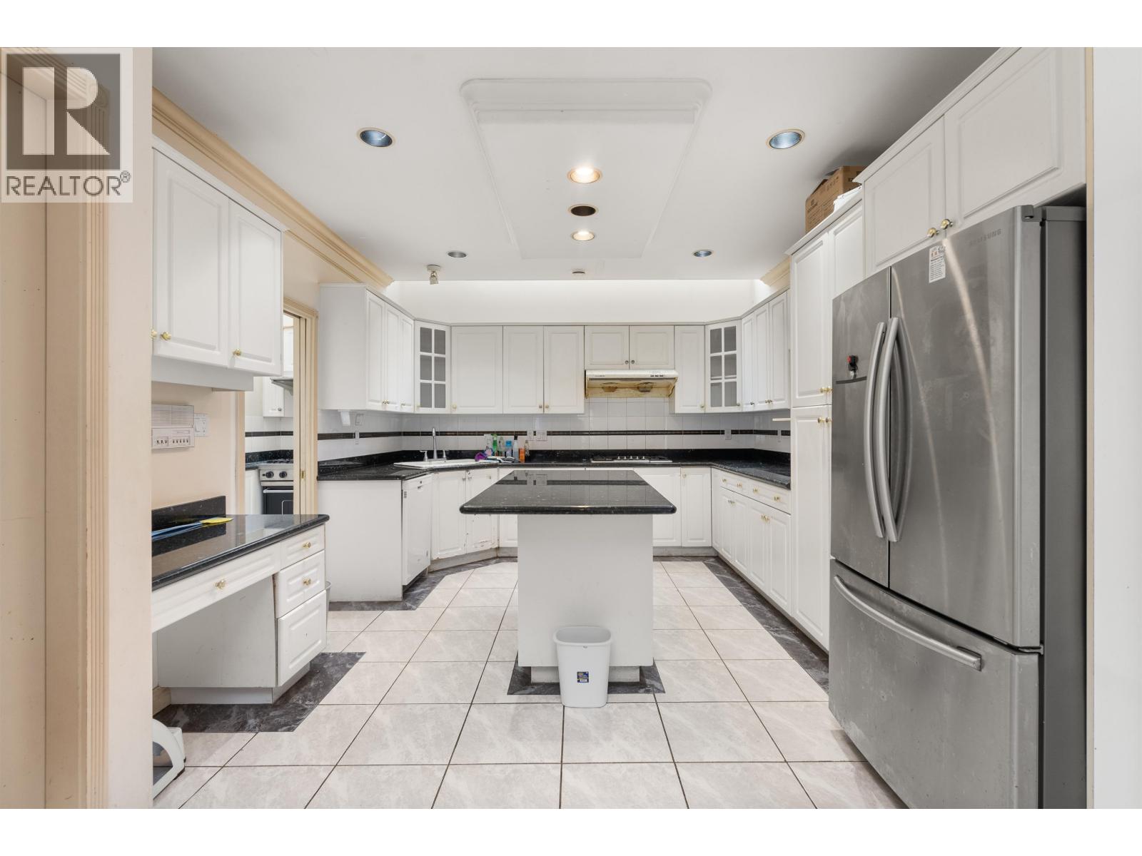 5080 Linfield Gate Property Photo 13