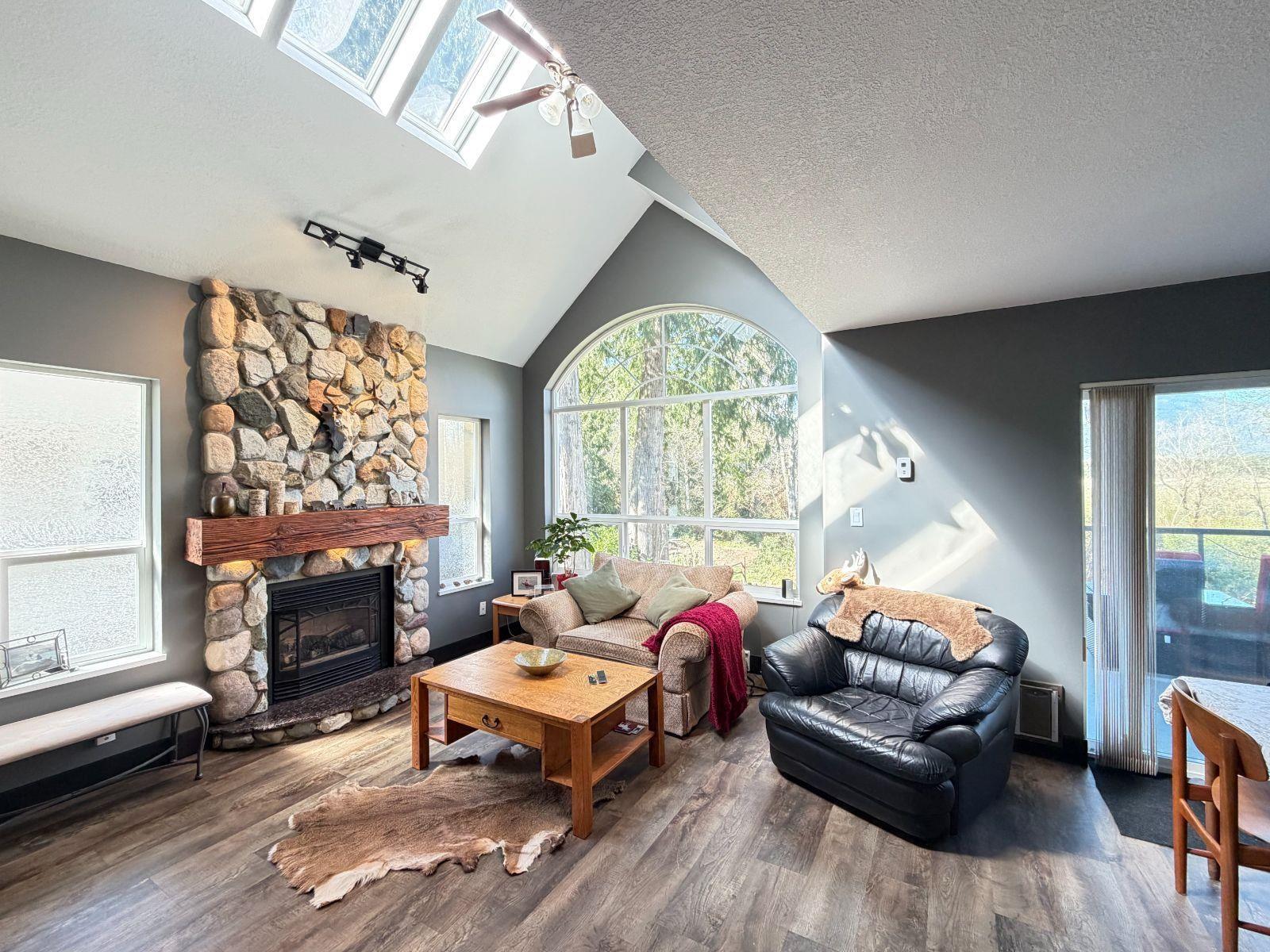63 14600 Morris Valley Road Property Photo 5