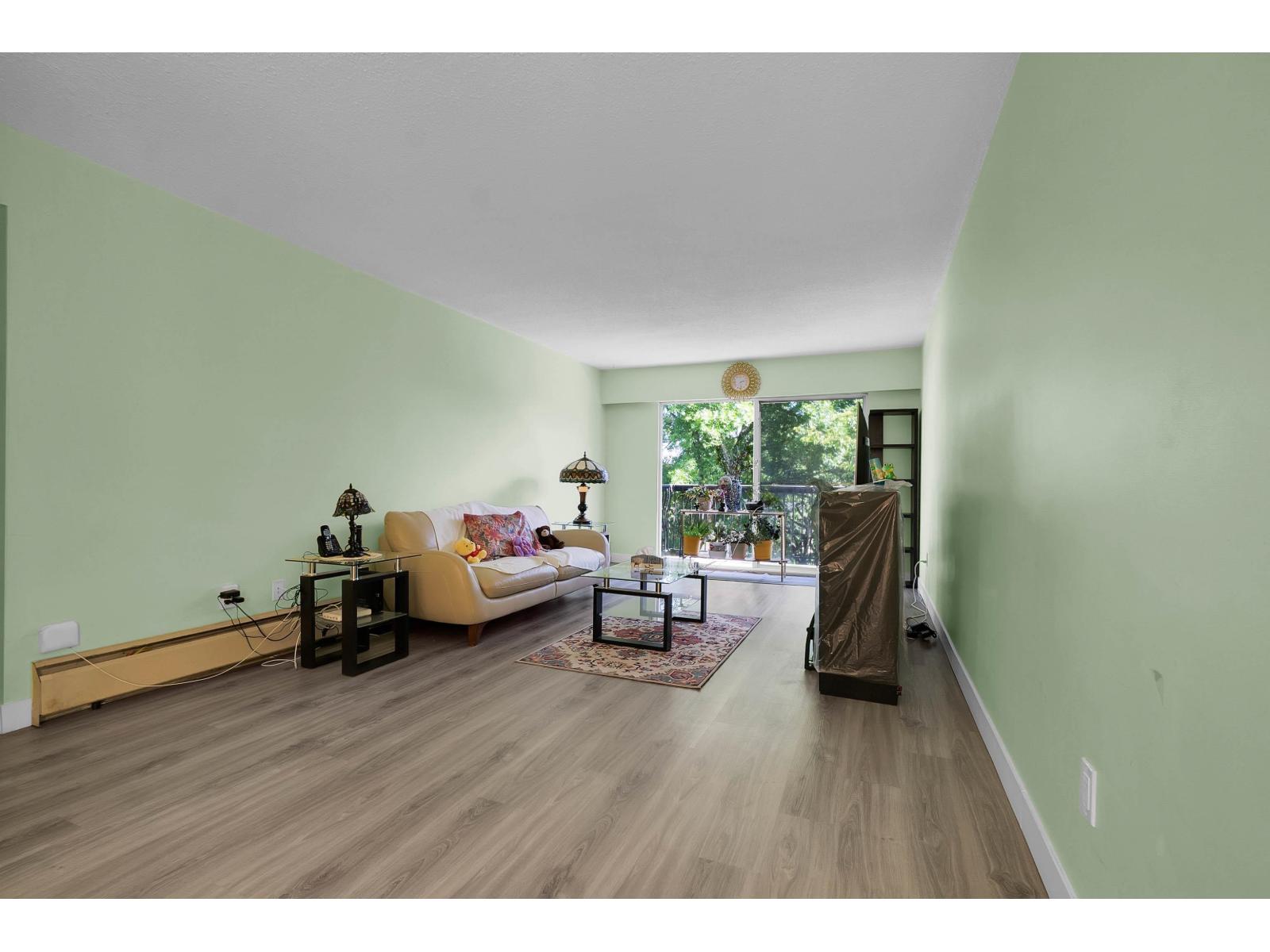 359b 8635 120 Street Property Photo 6