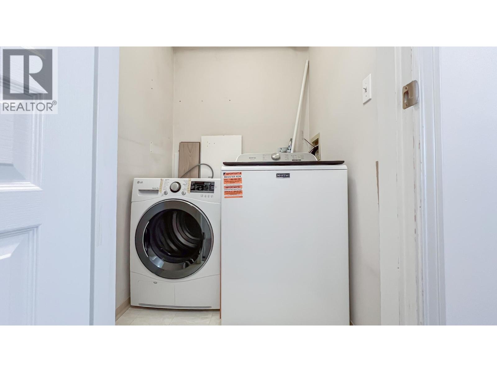 205 8430 Jellicoe Street Property Photo 11