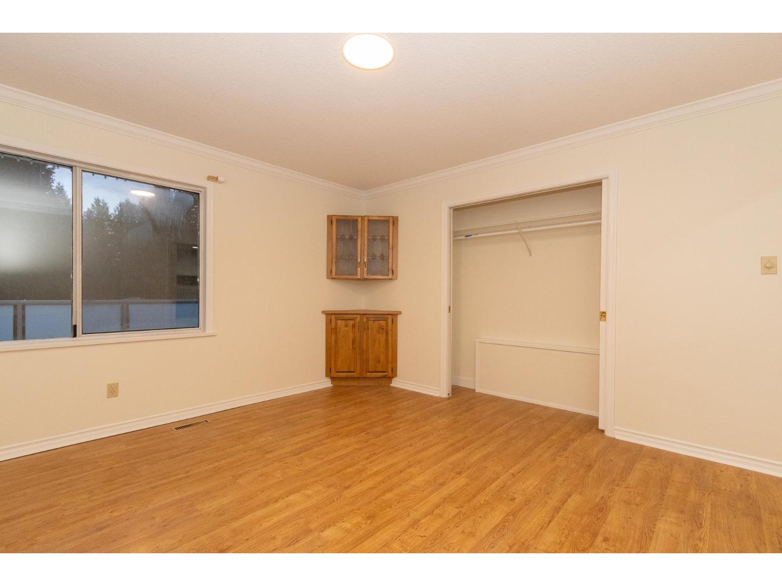 13811 17 Avenue Property Photo 19
