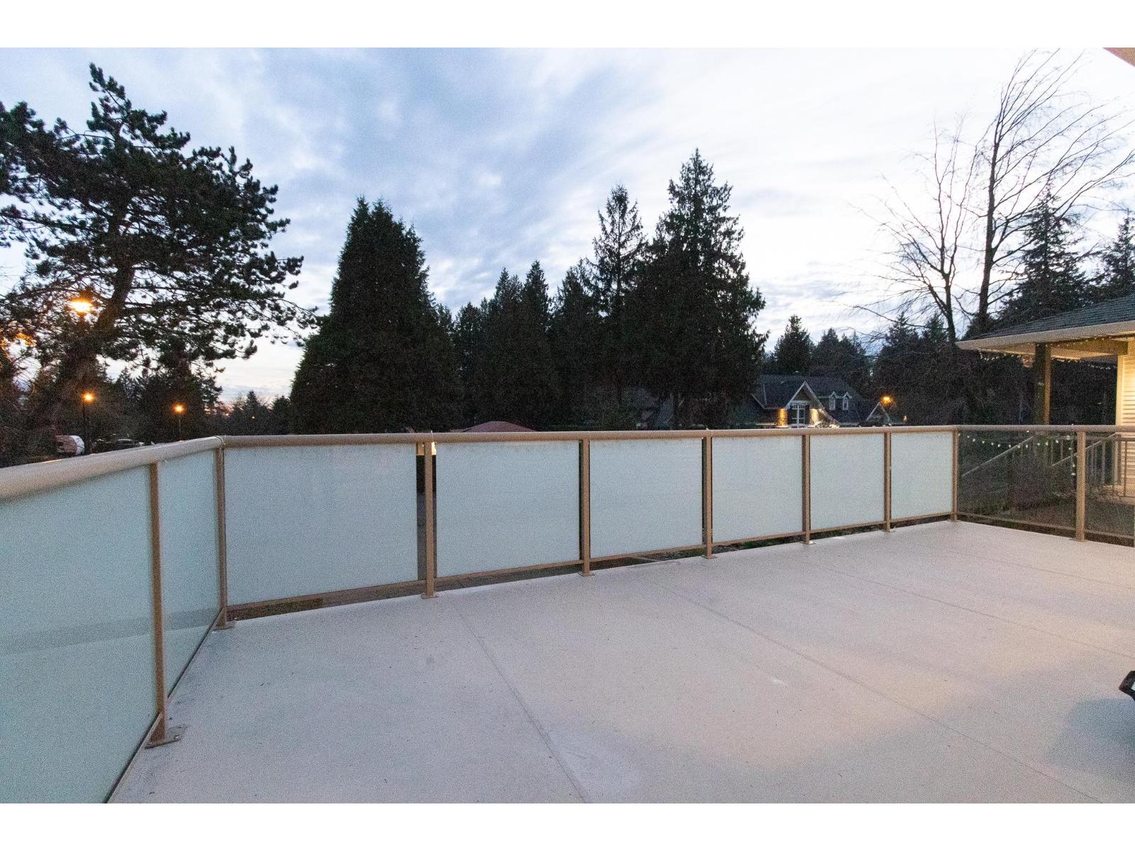 13811 17 Avenue Property Photo 31