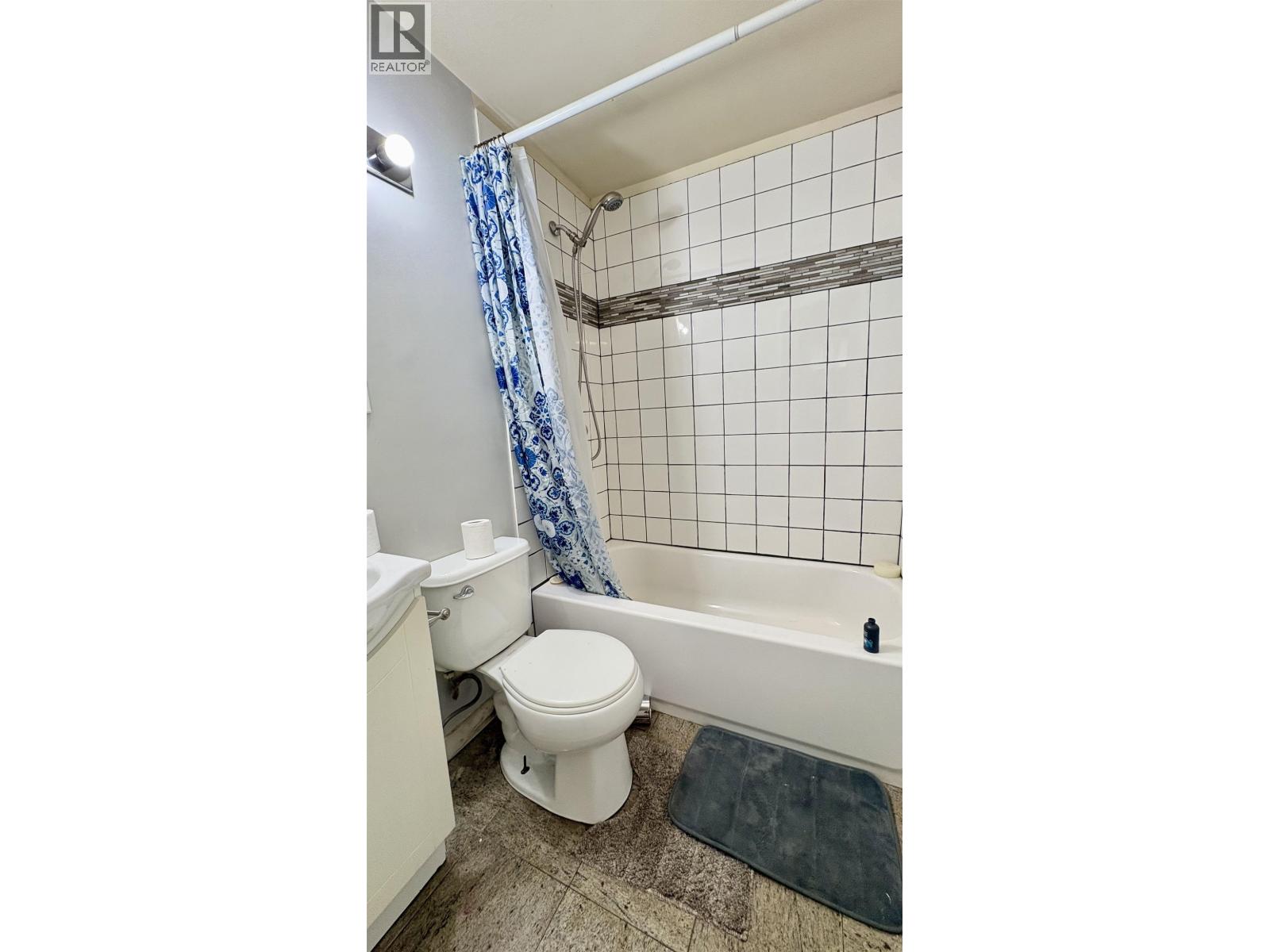 2124-2128 Quince Street Property Photo 7