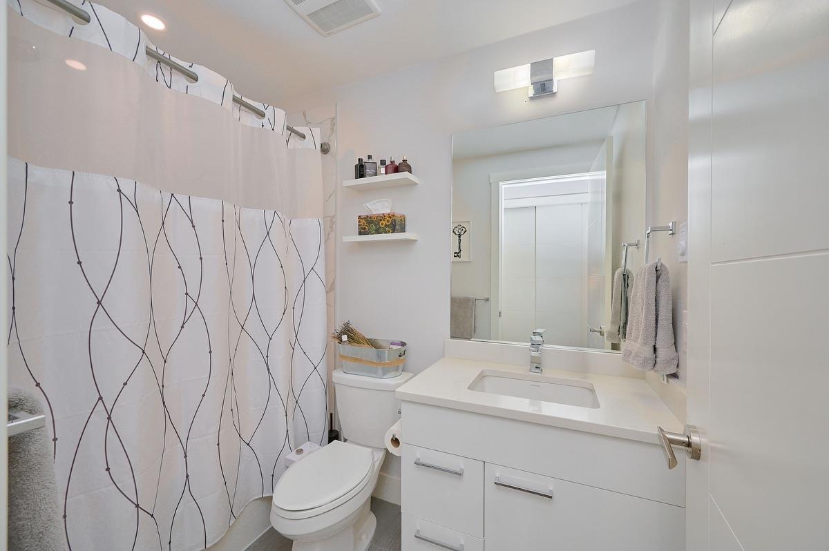 314 20175 53 Avenue Property Photo 21