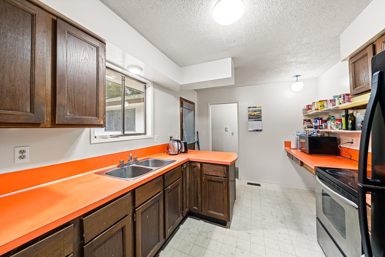 2751 153a Street Property Photo 9