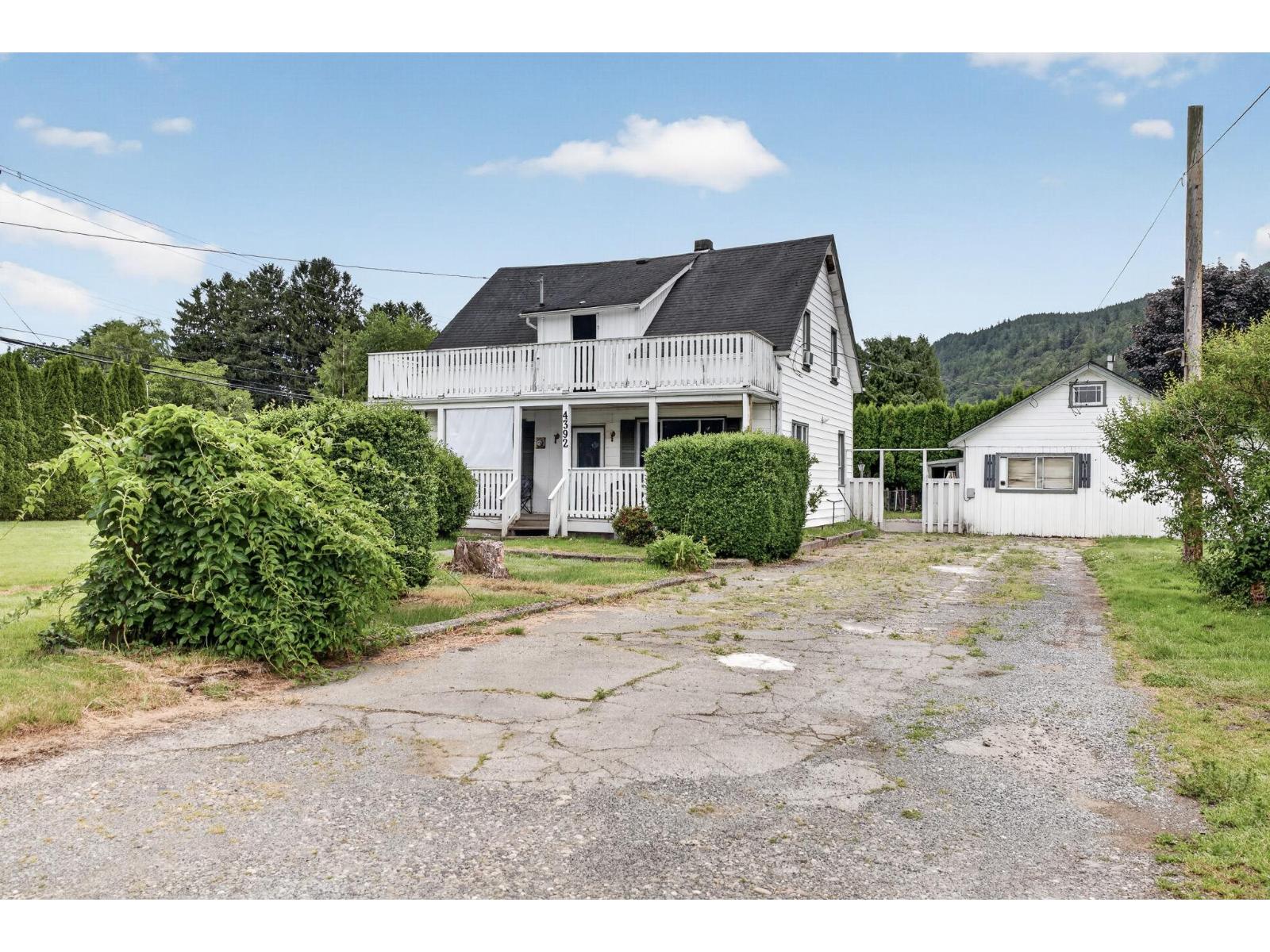 4392 Wilson Road Property Photo 5