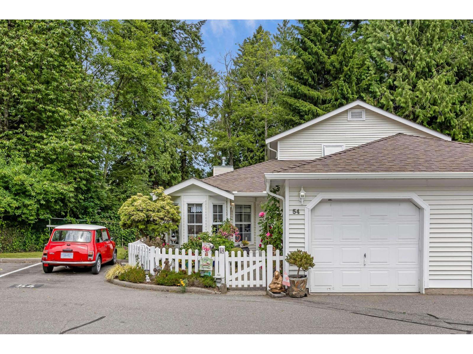 54 6537 138 Street Property Photo 2