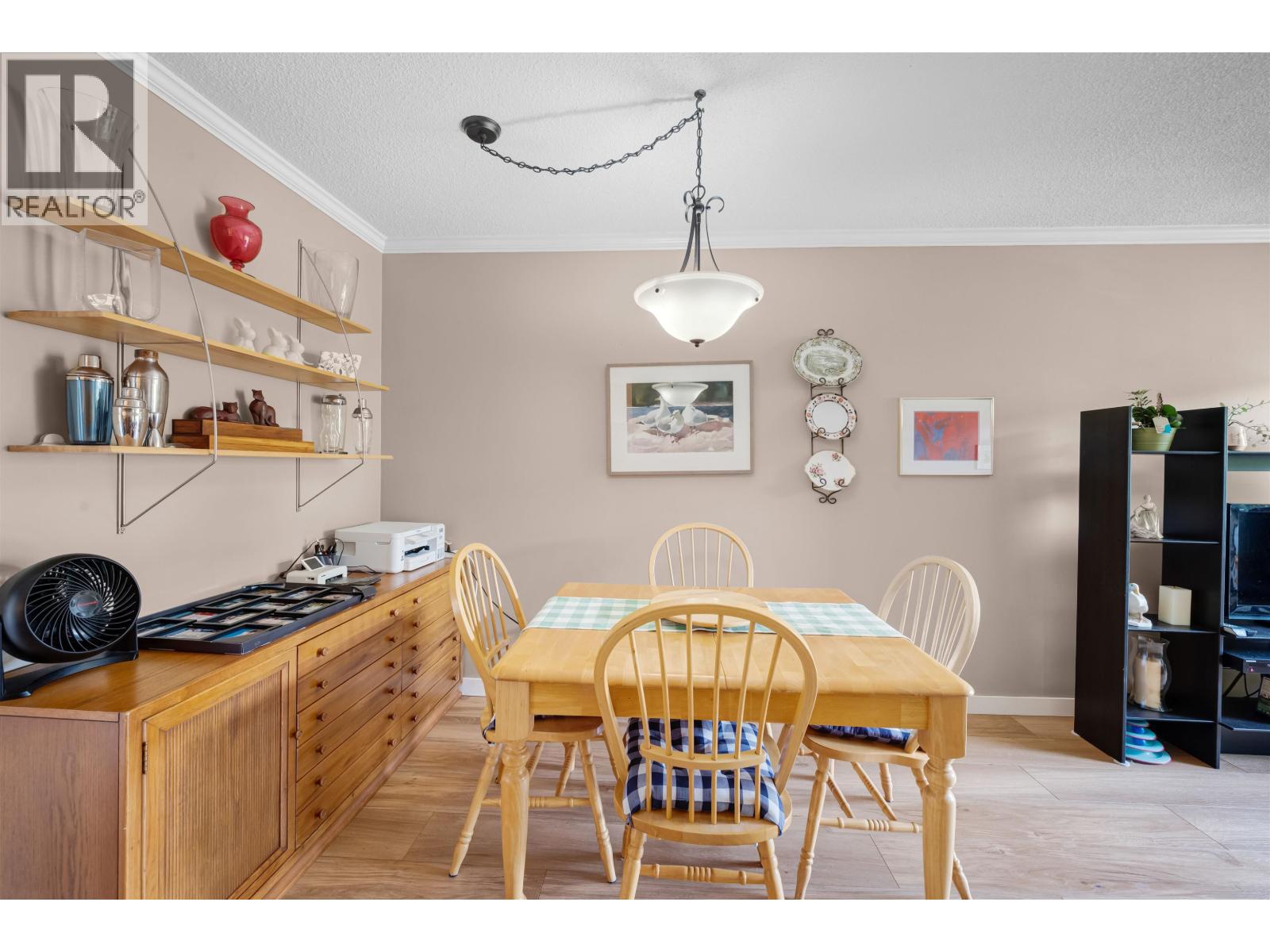101 611 Blackford Street Property Photo 7