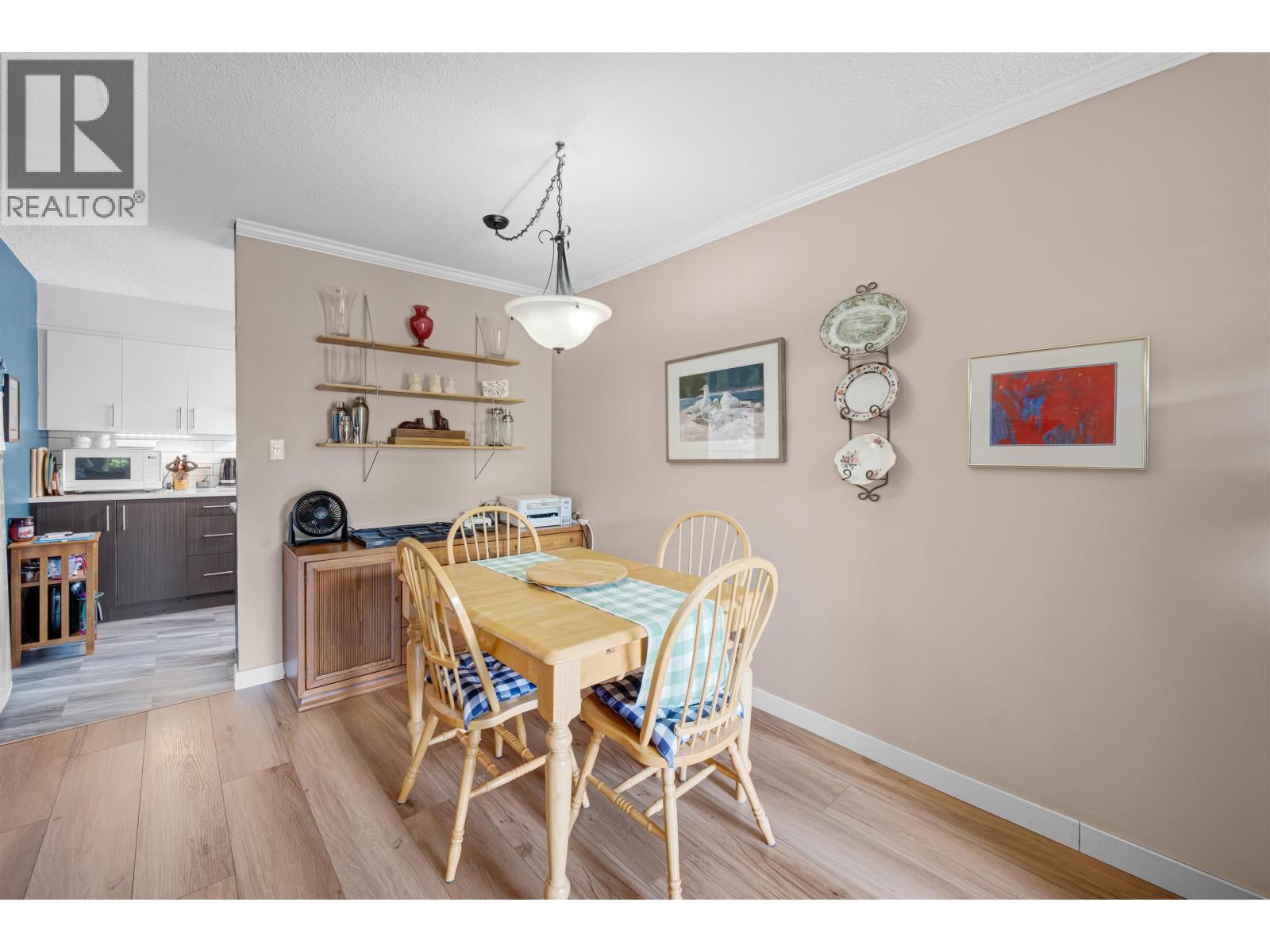 101 611 Blackford Street Property Photo 9