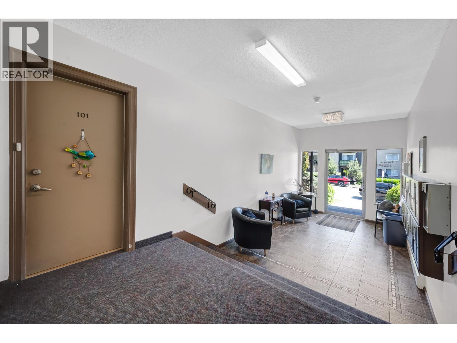 101 611 Blackford Street Property Photo 23