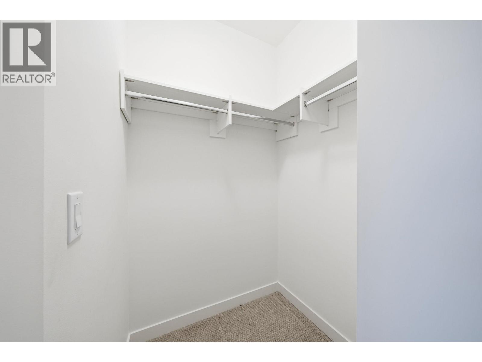 418 7588 16th Street Property Photo 12