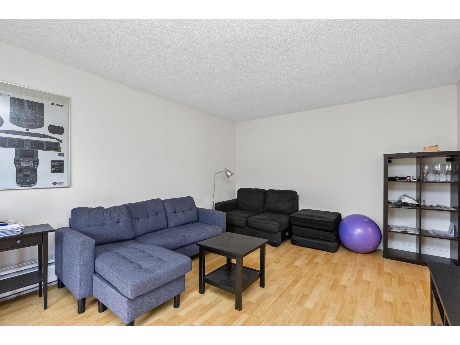 347 1909 Salton Road Property Photo 9