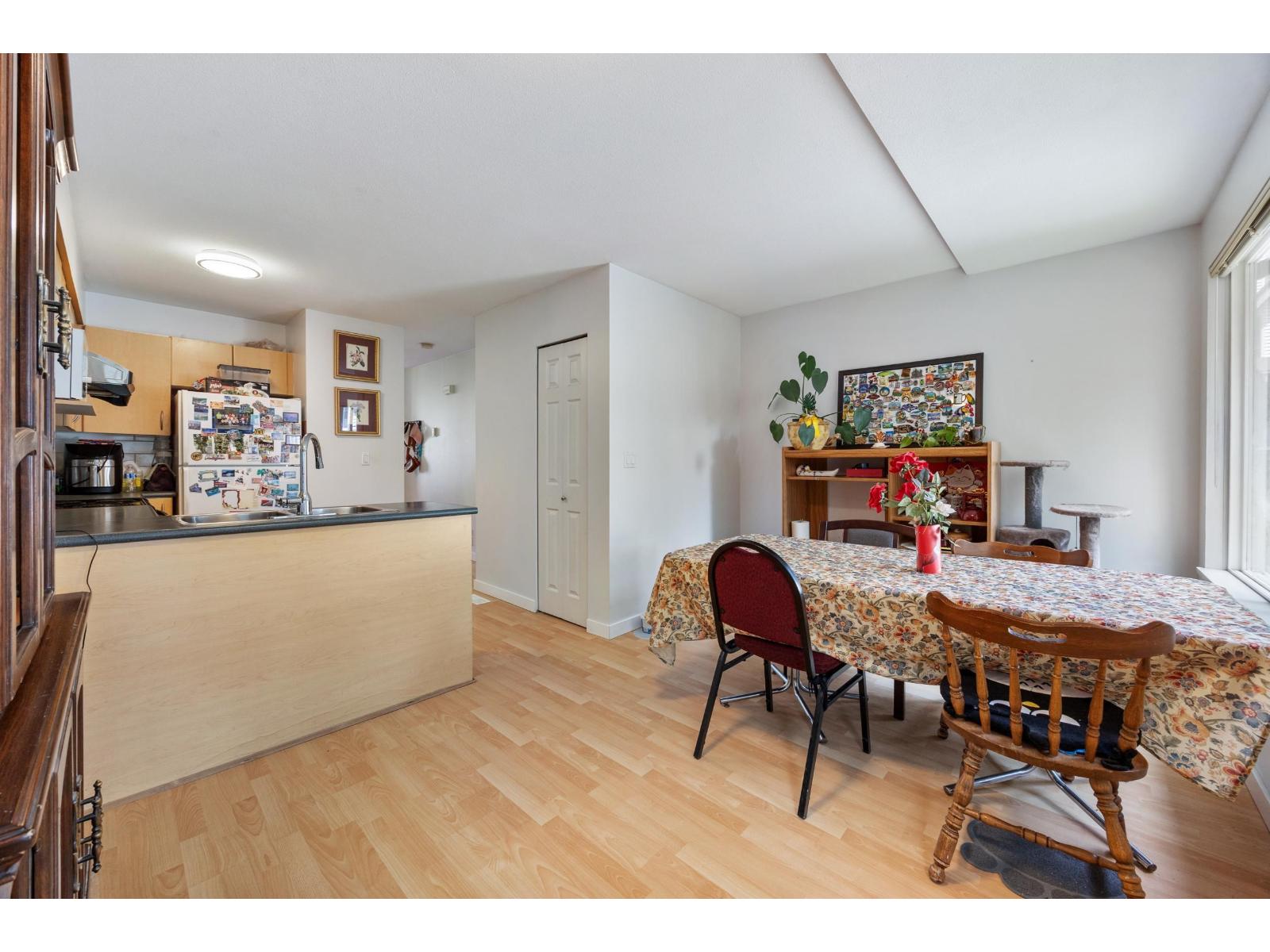 22 15355 26 Avenue Property Photo 7
