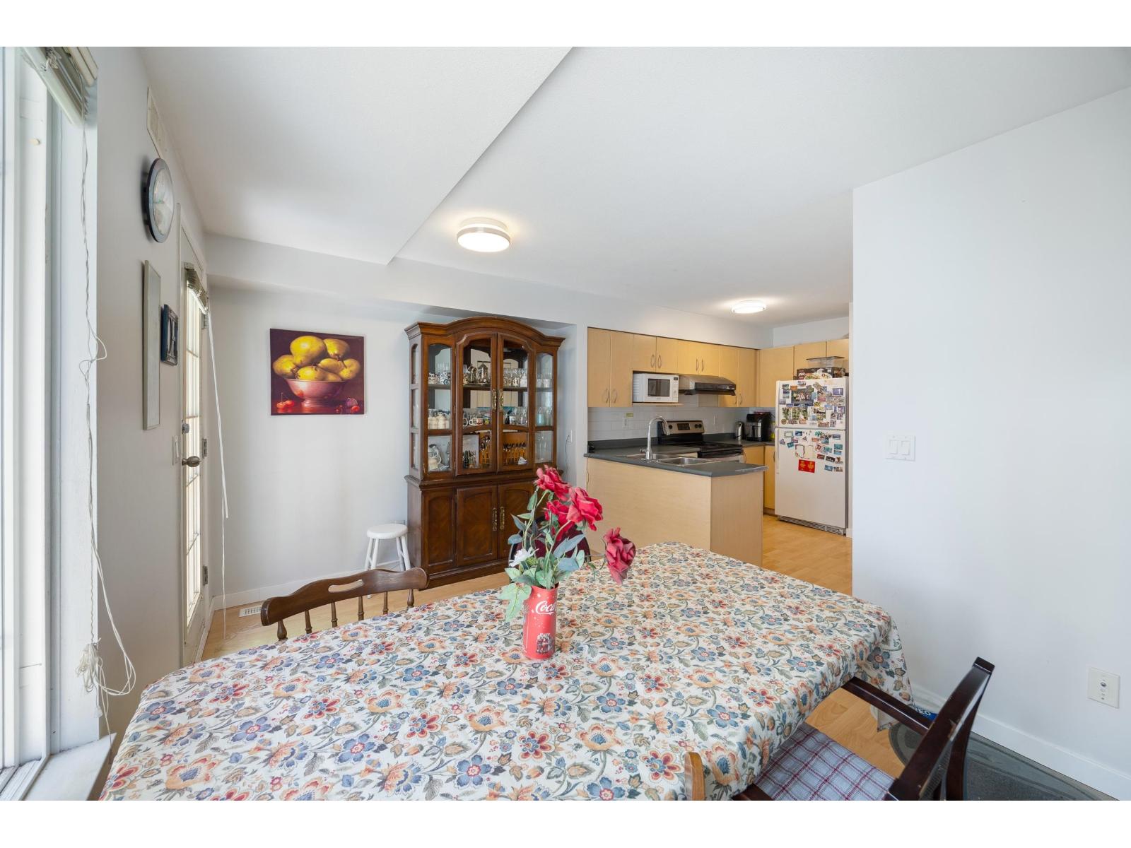 22 15355 26 Avenue Property Photo 10