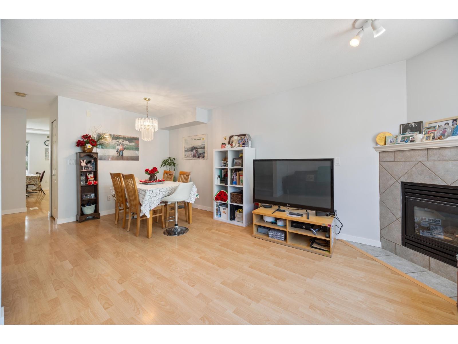 22 15355 26 Avenue Property Photo 11