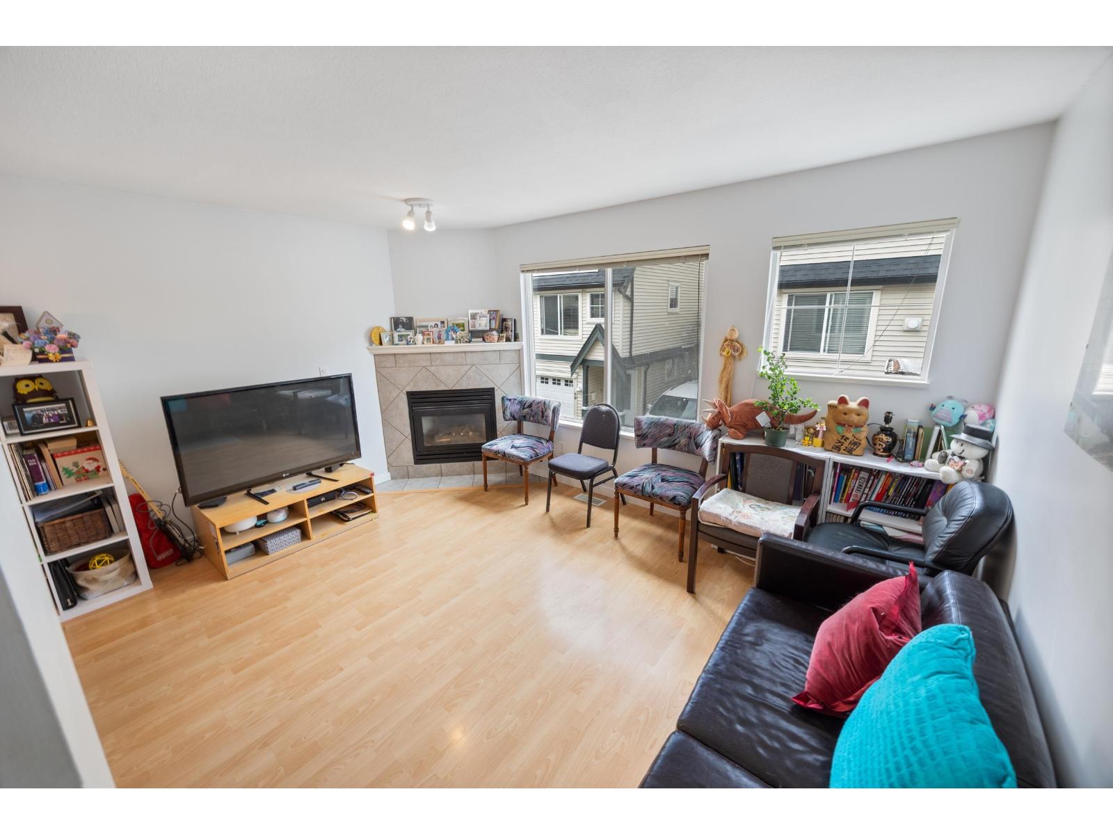 22 15355 26 Avenue Property Photo 12