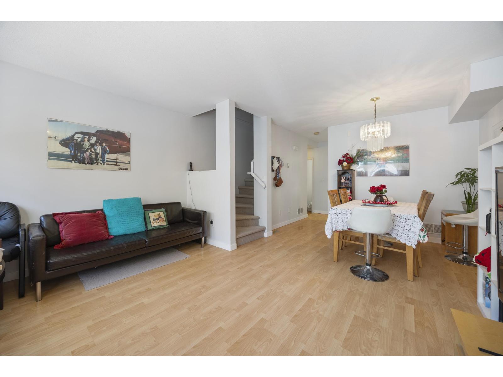 22 15355 26 Avenue Property Photo 14