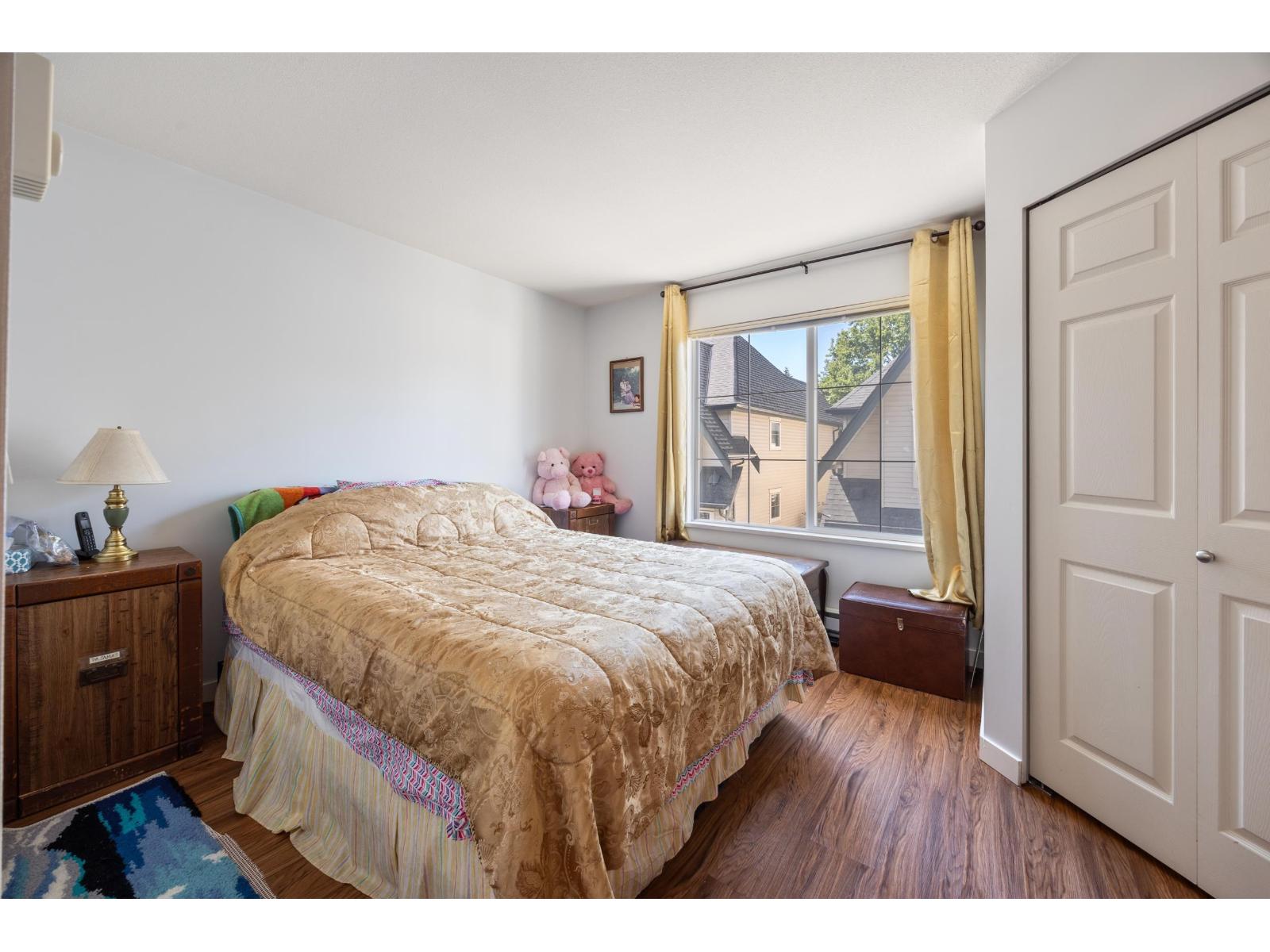 22 15355 26 Avenue Property Photo 16