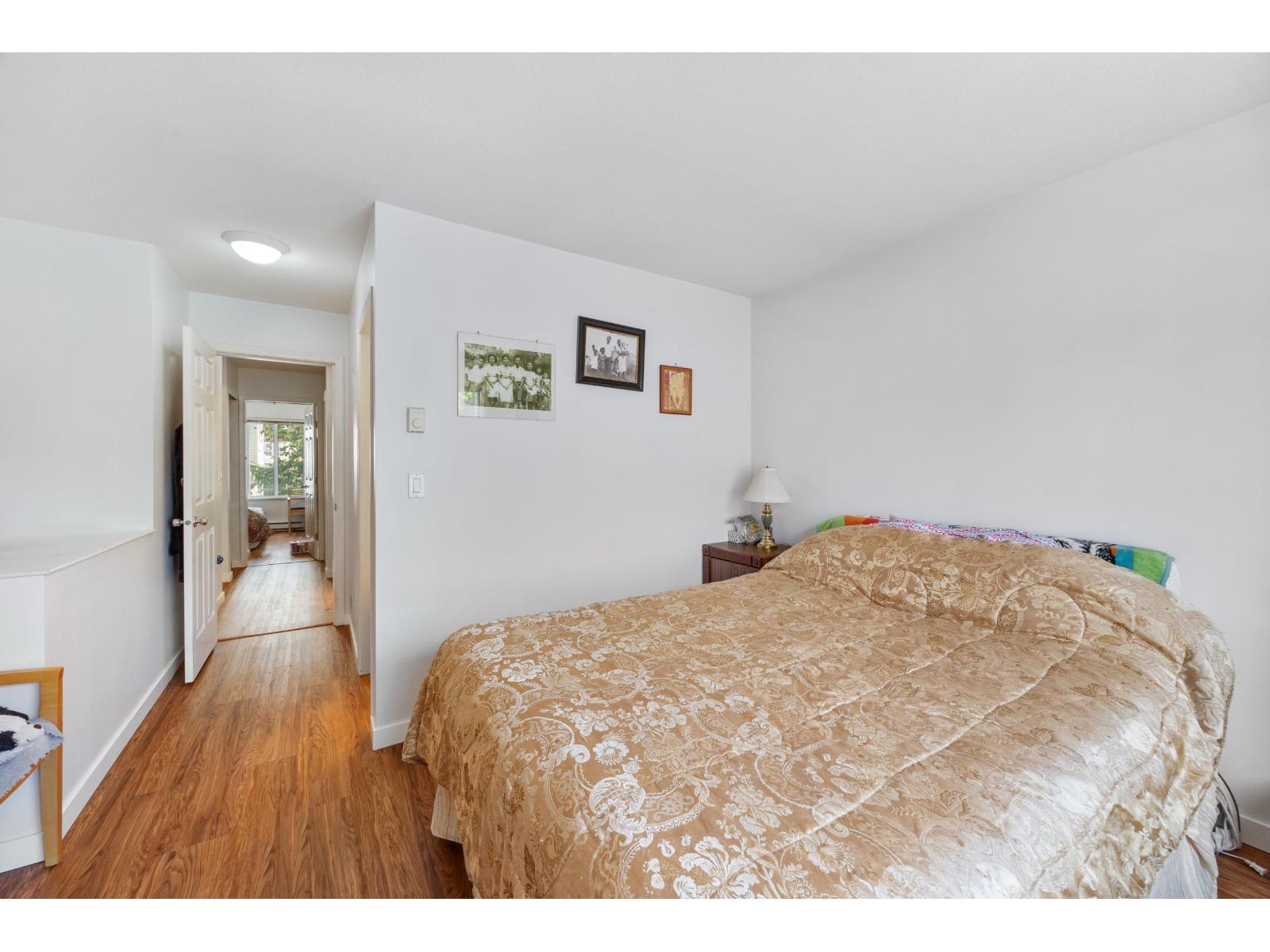 22 15355 26 Avenue Property Photo 17