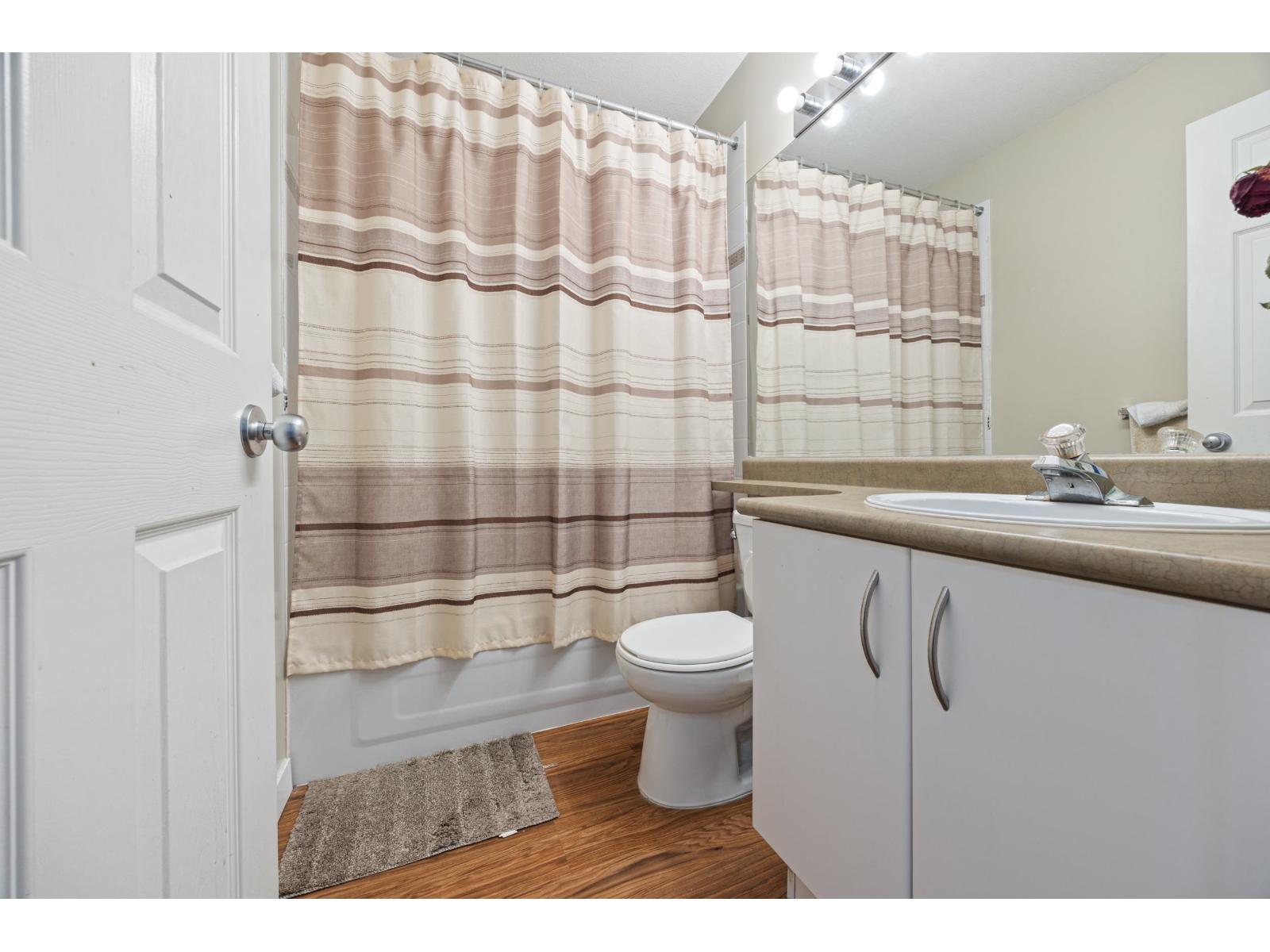22 15355 26 Avenue Property Photo 18