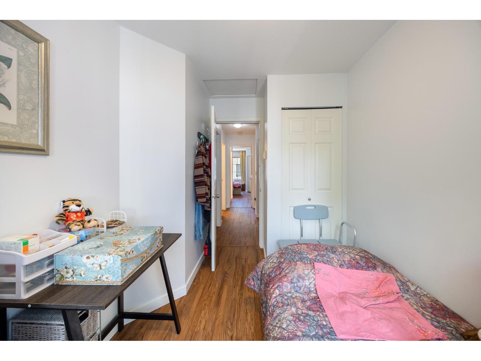 22 15355 26 Avenue Property Photo 20