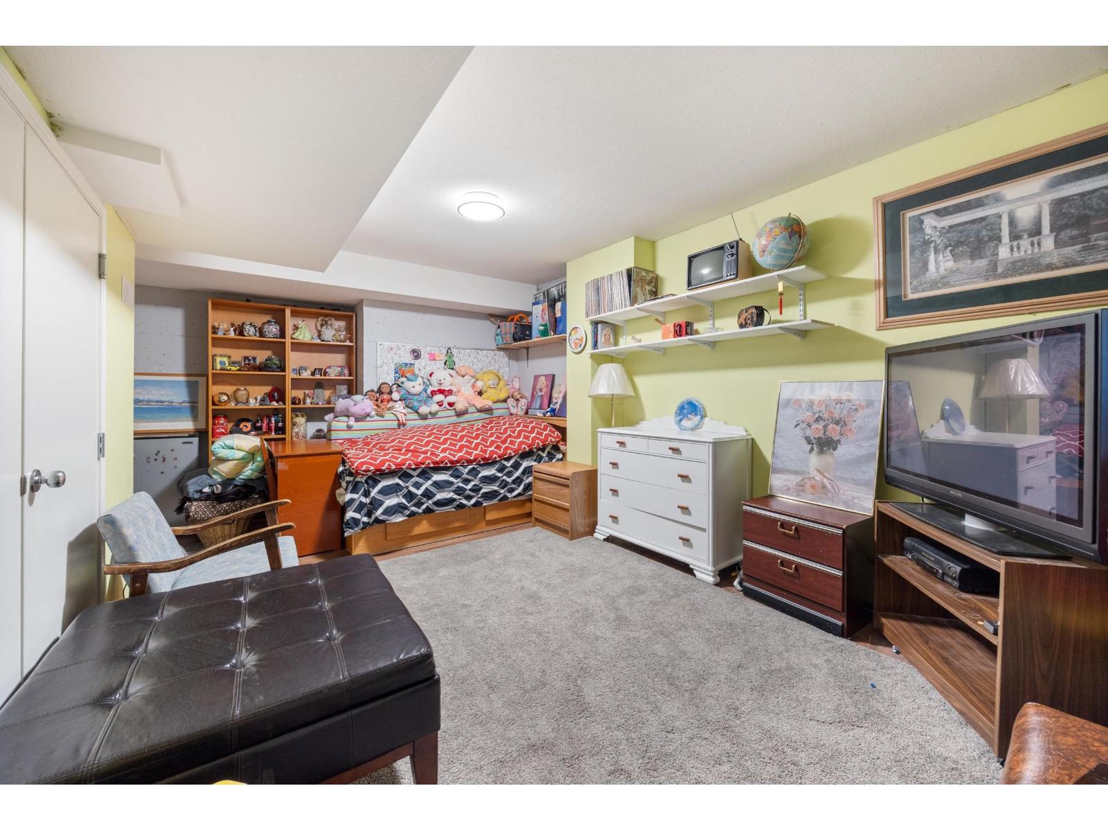 22 15355 26 Avenue Property Photo 24