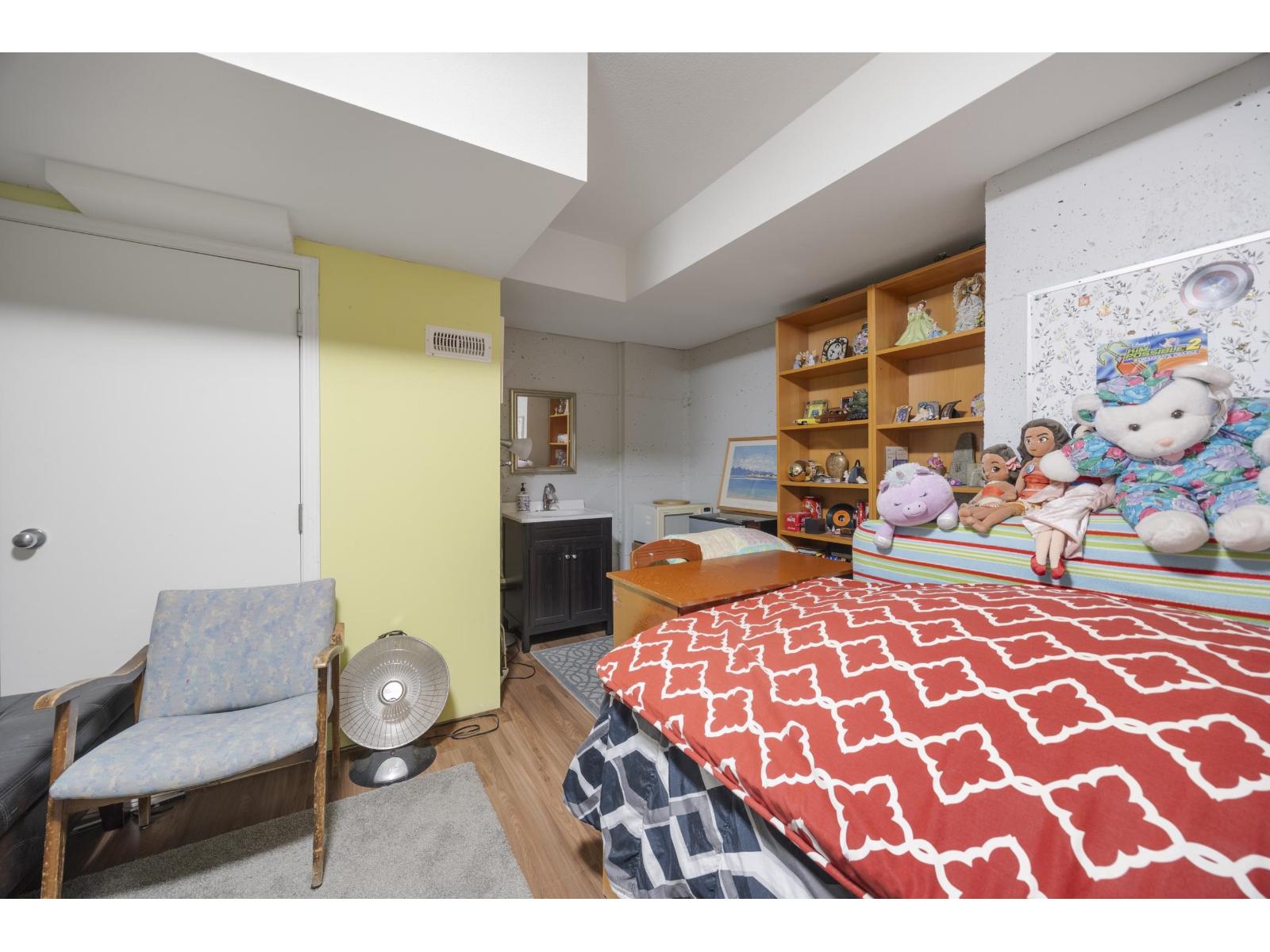 22 15355 26 Avenue Property Photo 26