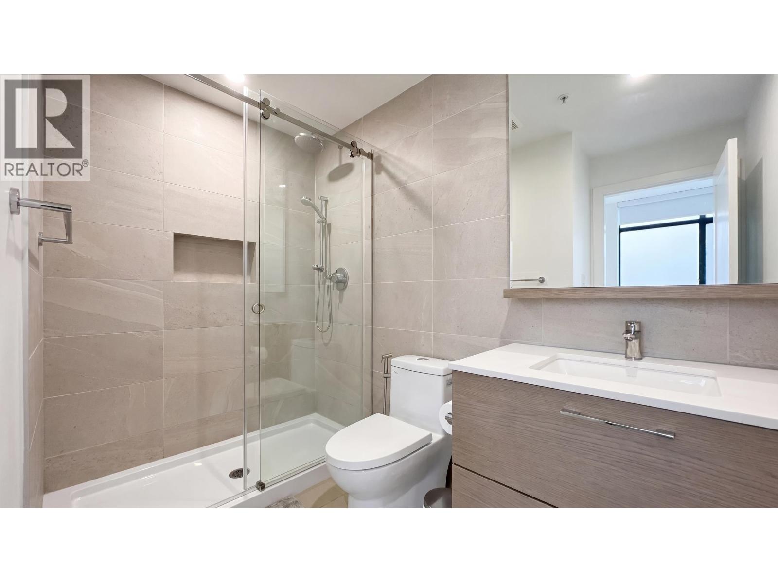 3408 2181 Madison Avenue Property Photo 11