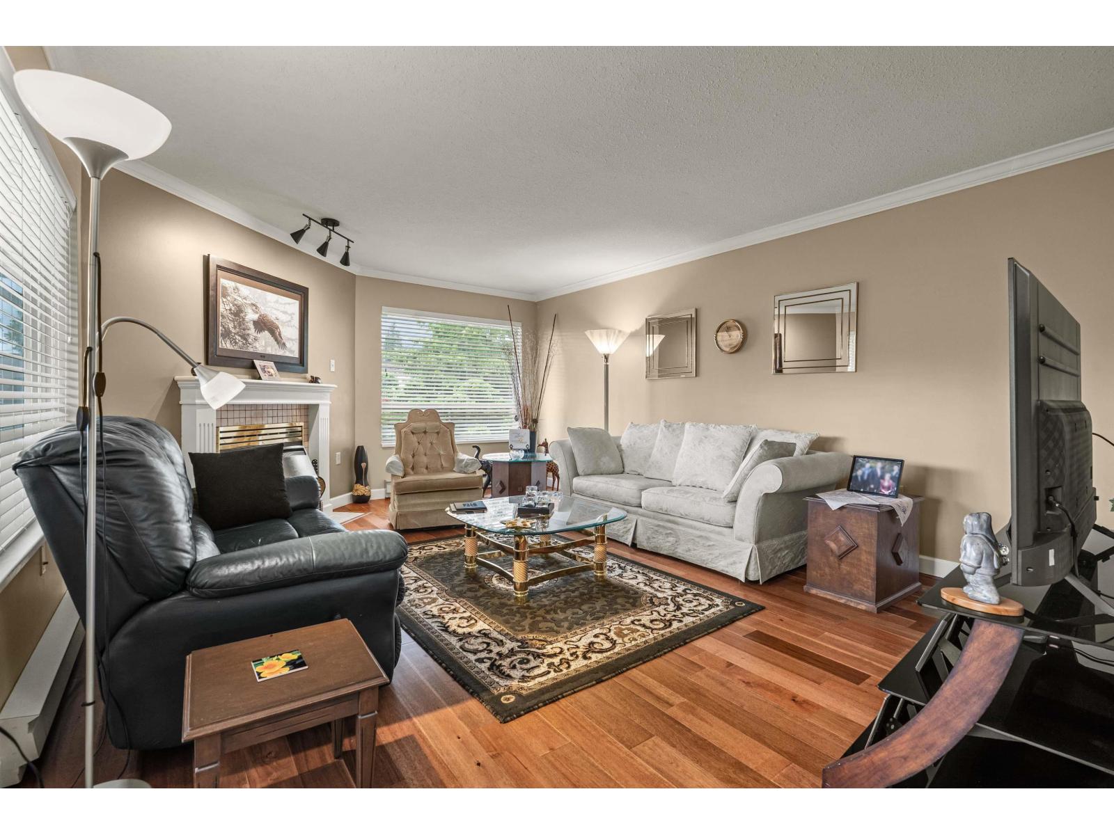 14 2475 Emerson Street Property Photo 1