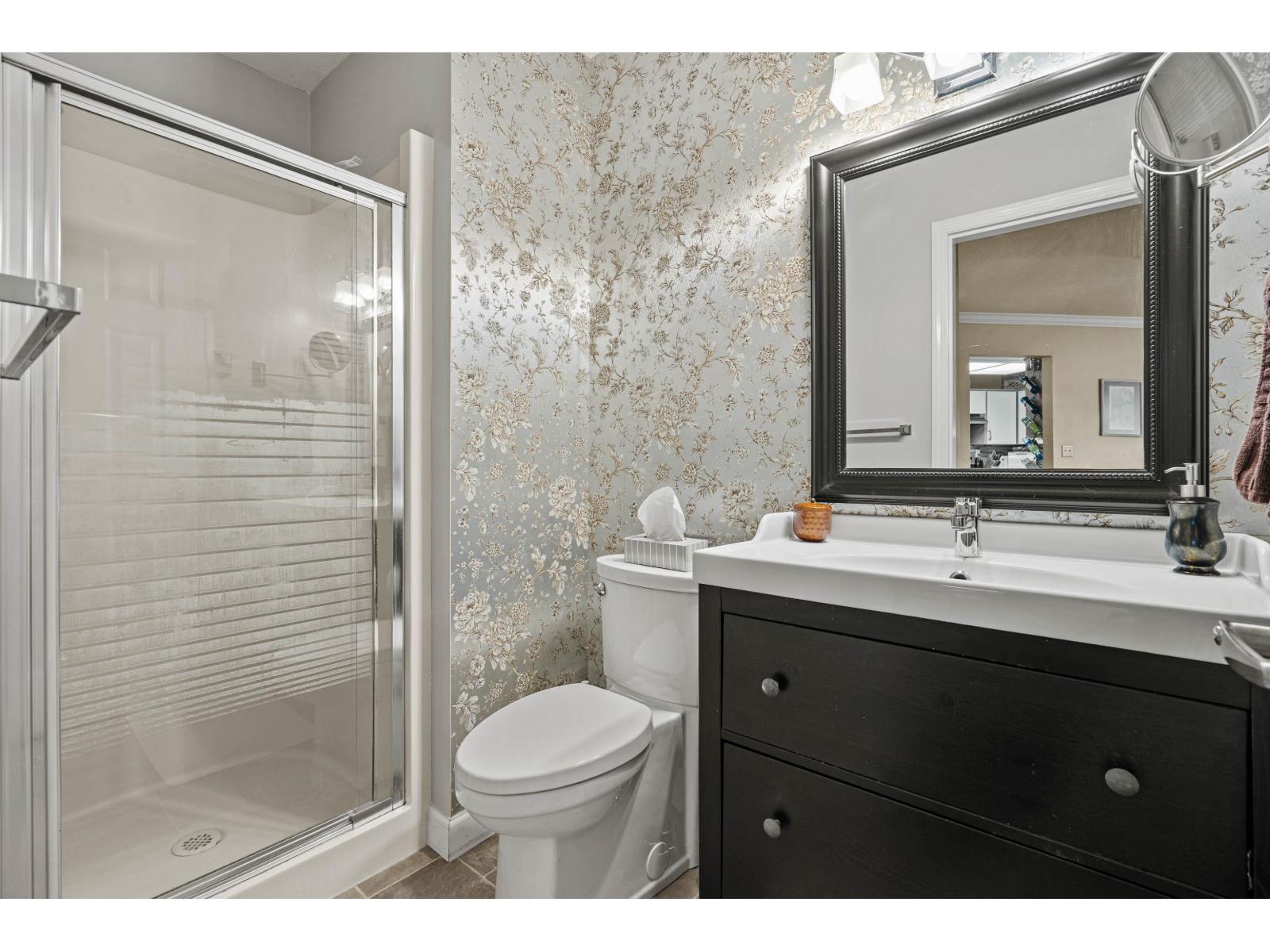 14 2475 Emerson Street Property Photo 11
