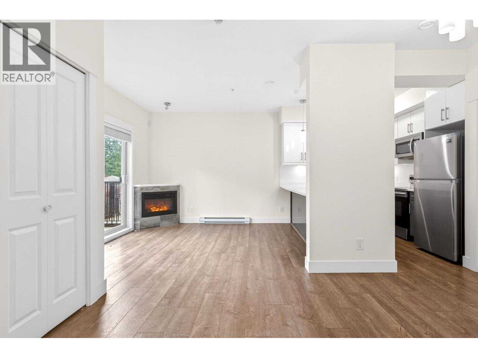 12 4033 Dominion Street Property Photo 6