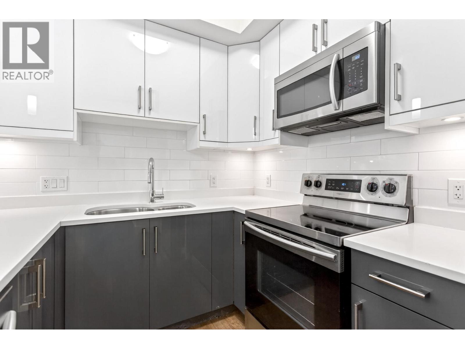 12 4033 Dominion Street Property Photo 14