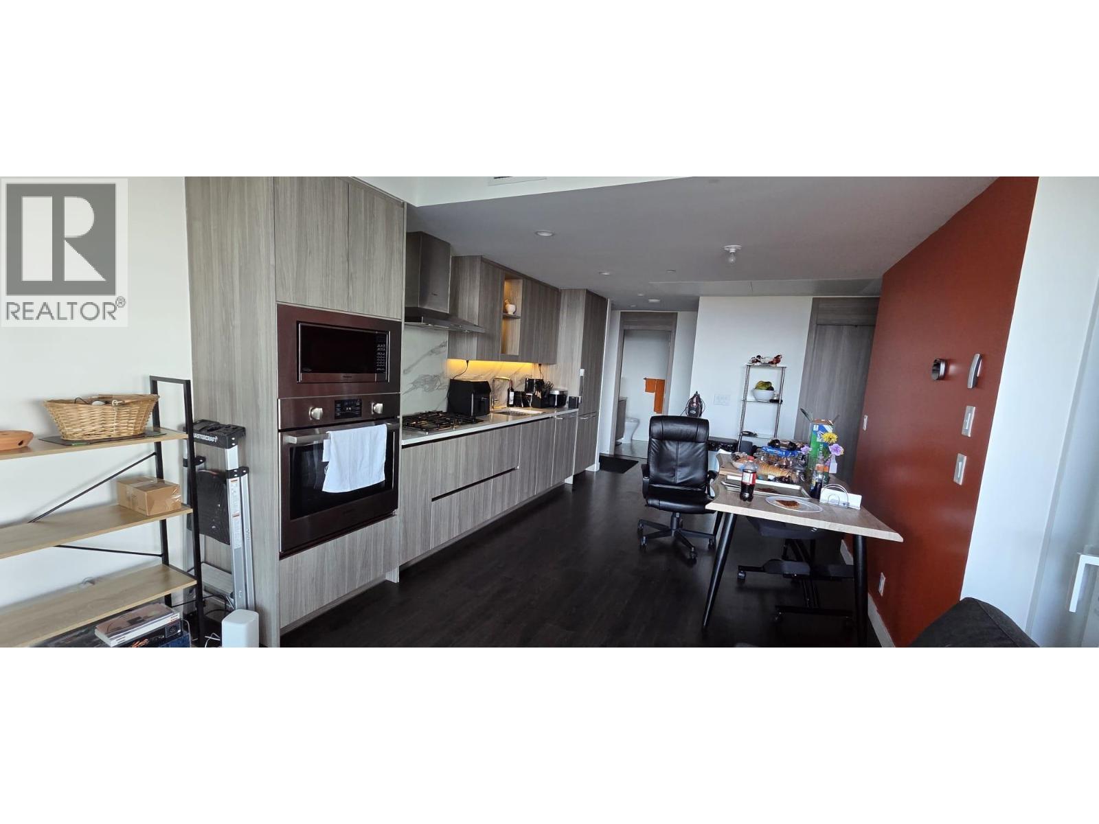 3004 4890 Lougheed Highway Property Photo 27