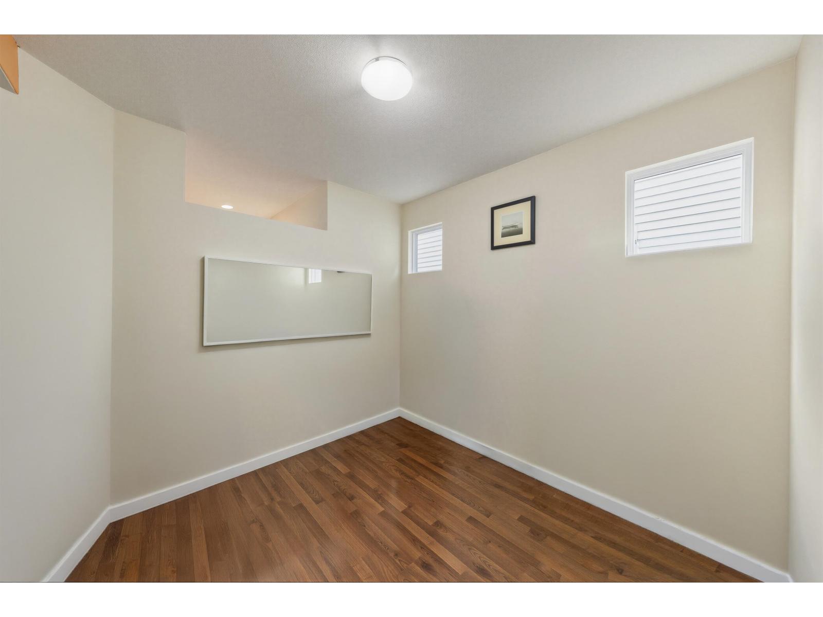 15186 61a Avenue Property Photo 13
