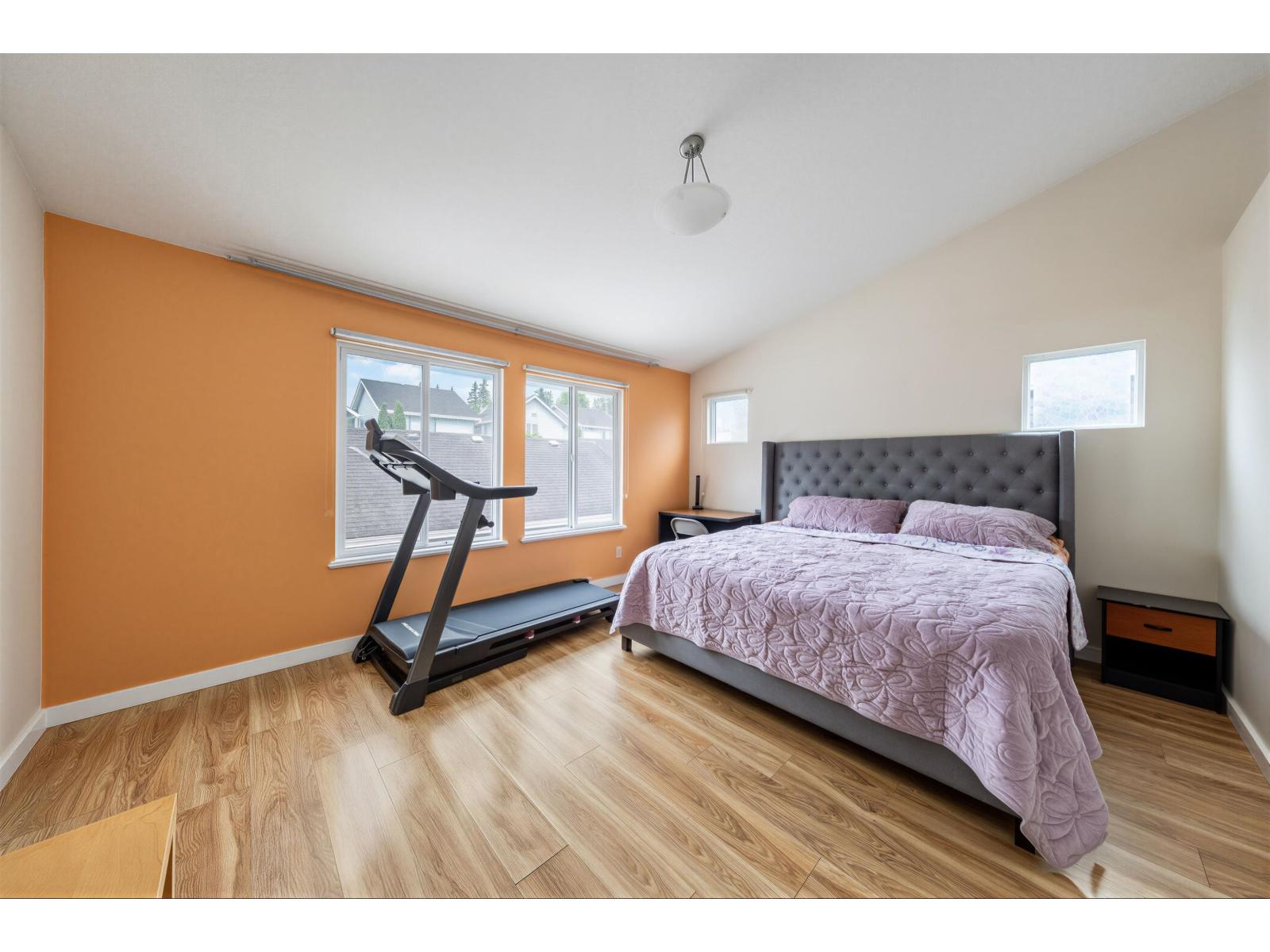 15186 61a Avenue Property Photo 20