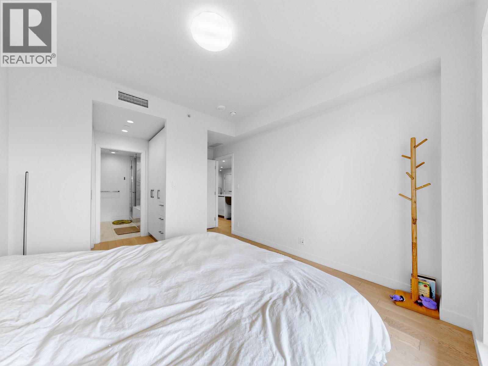 409 6833 Pearson Way Property Photo 18