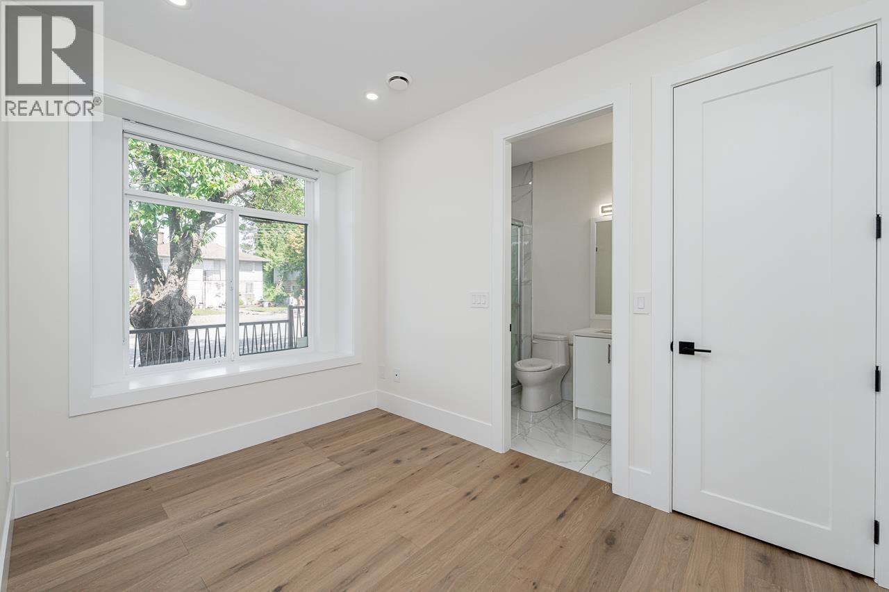 7419 1st Street Property Photo 17