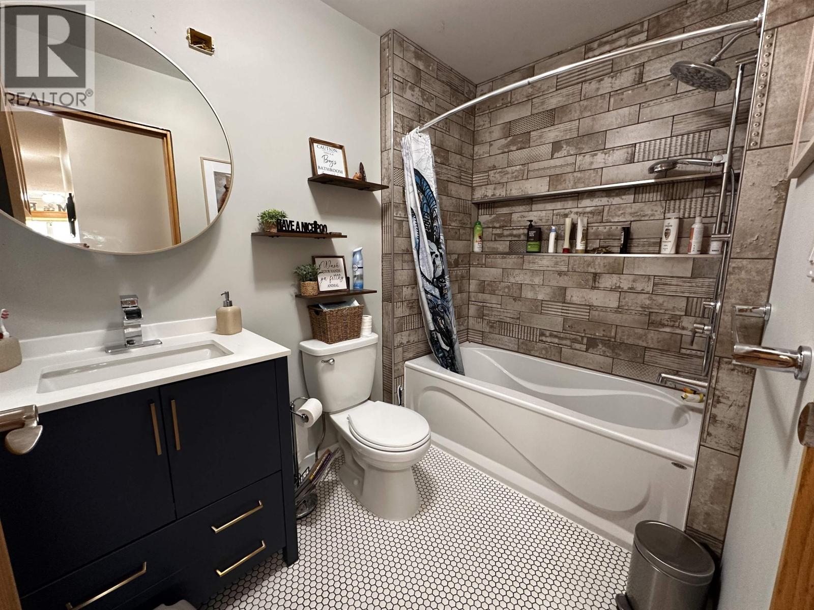 5512 Minnaker Crescent Property Photo 20