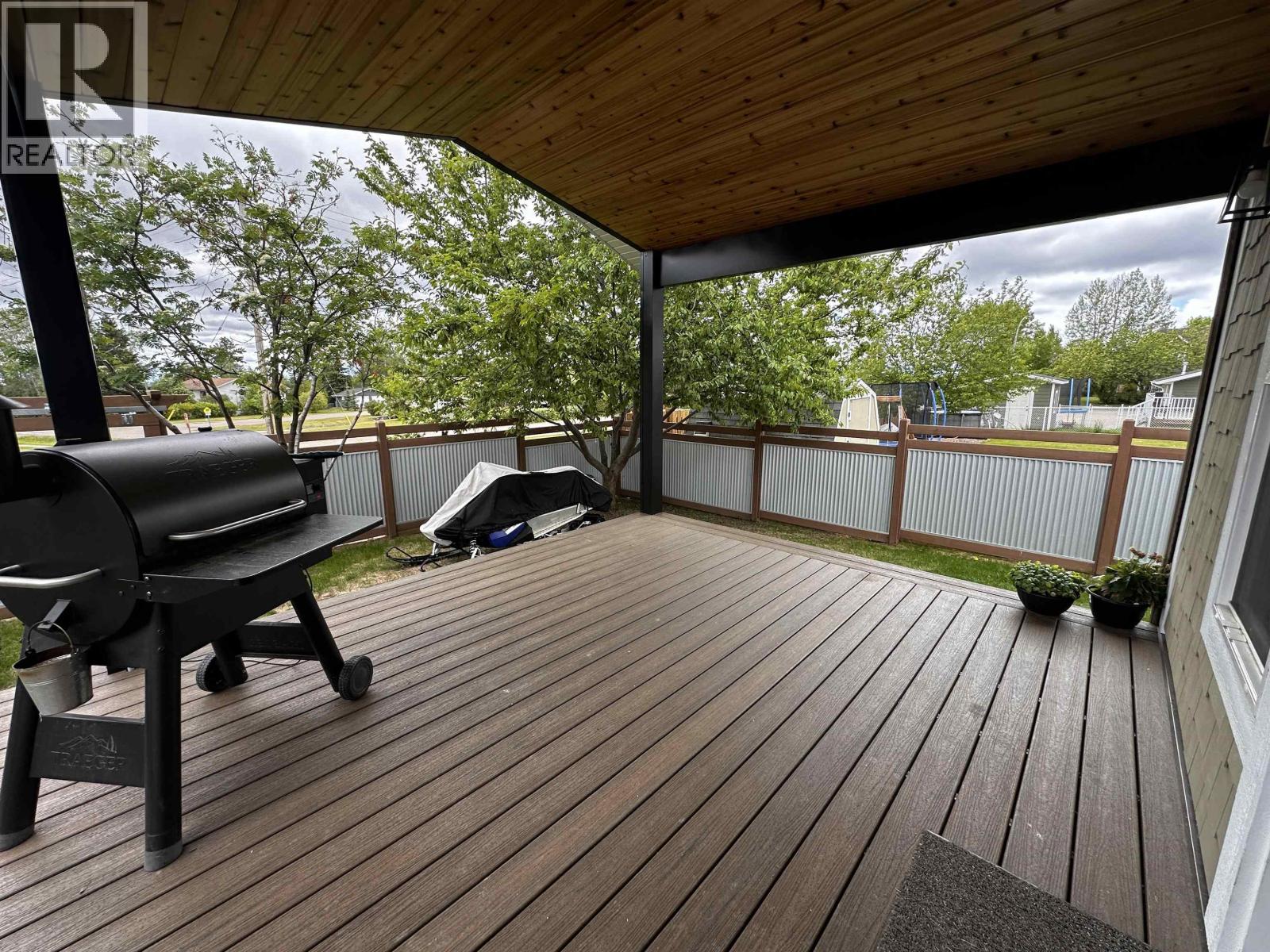 5512 Minnaker Crescent Property Photo 22