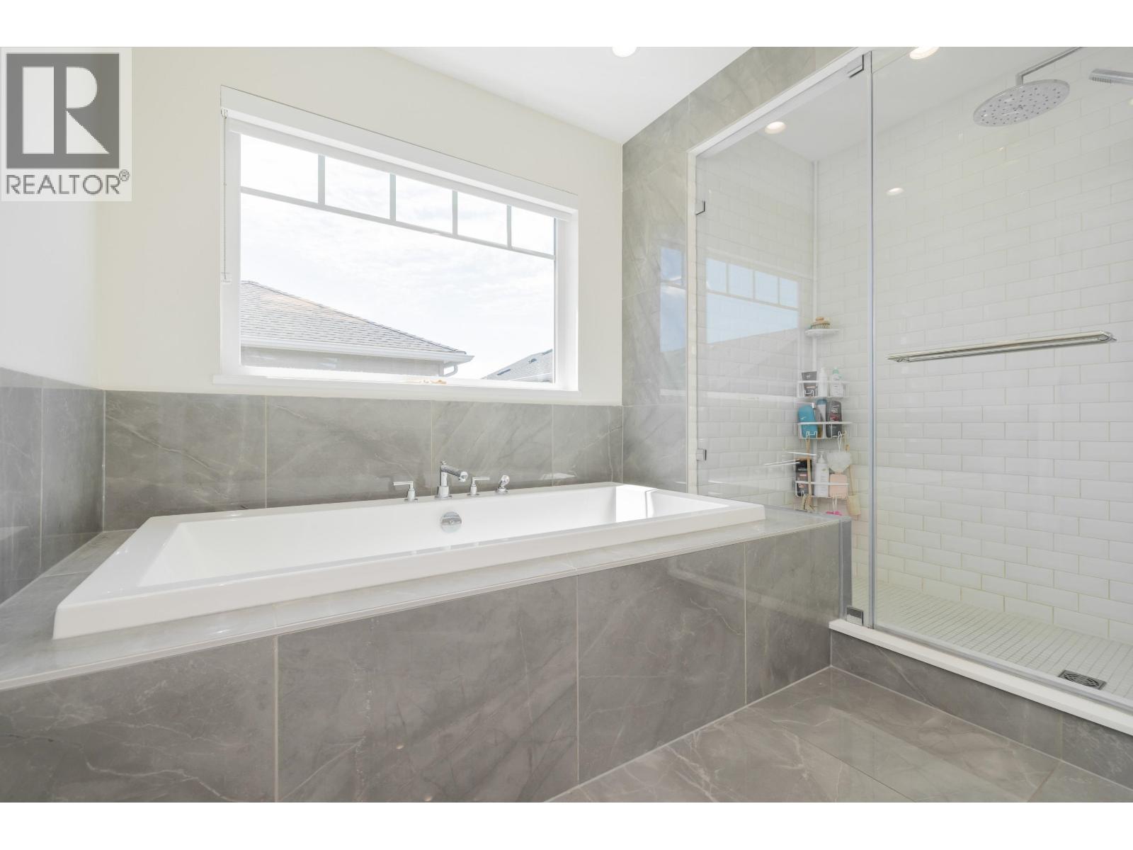 4702 Hazelnut Way Property Photo 25
